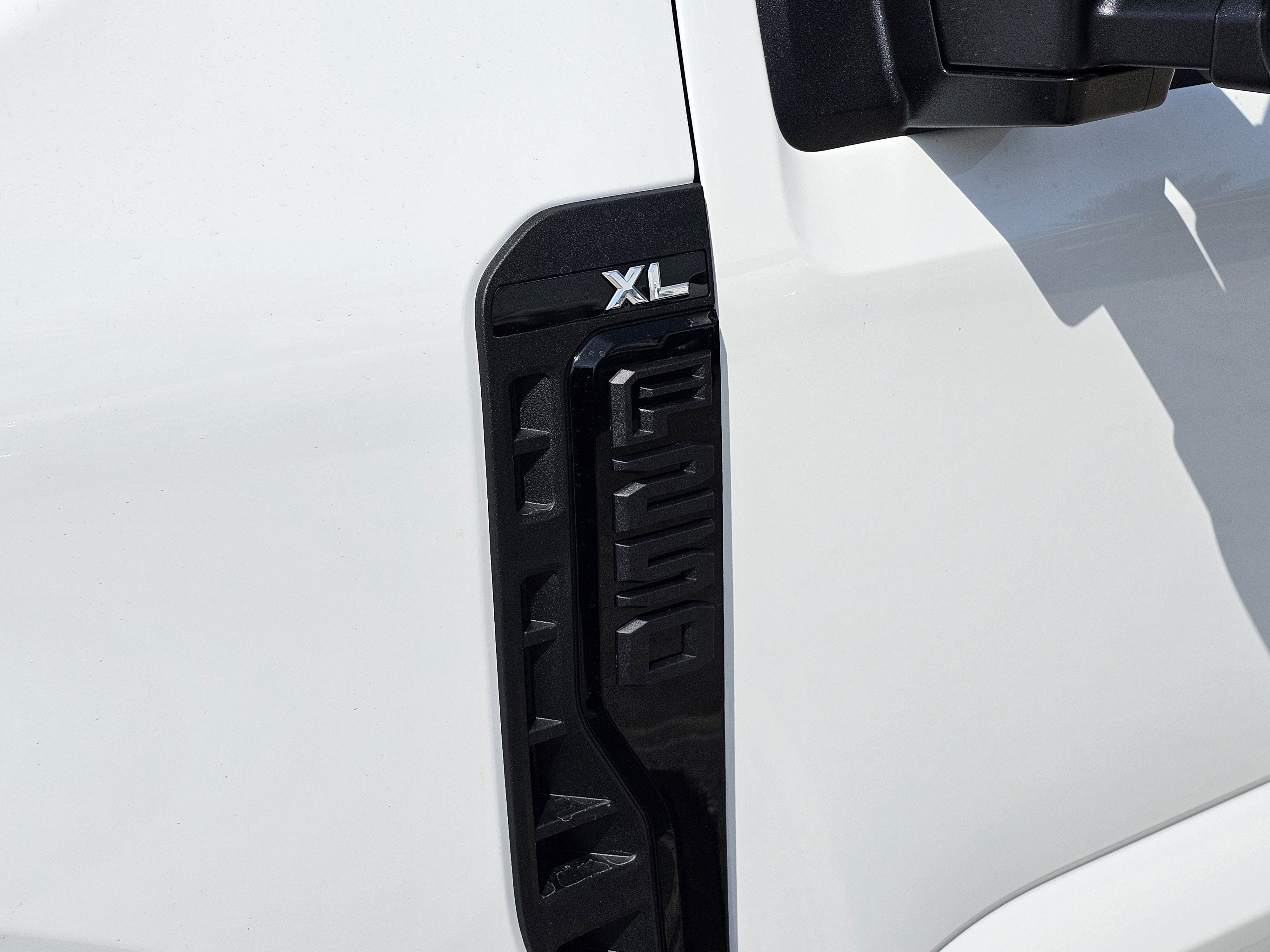 2027 Ford F-250 XL