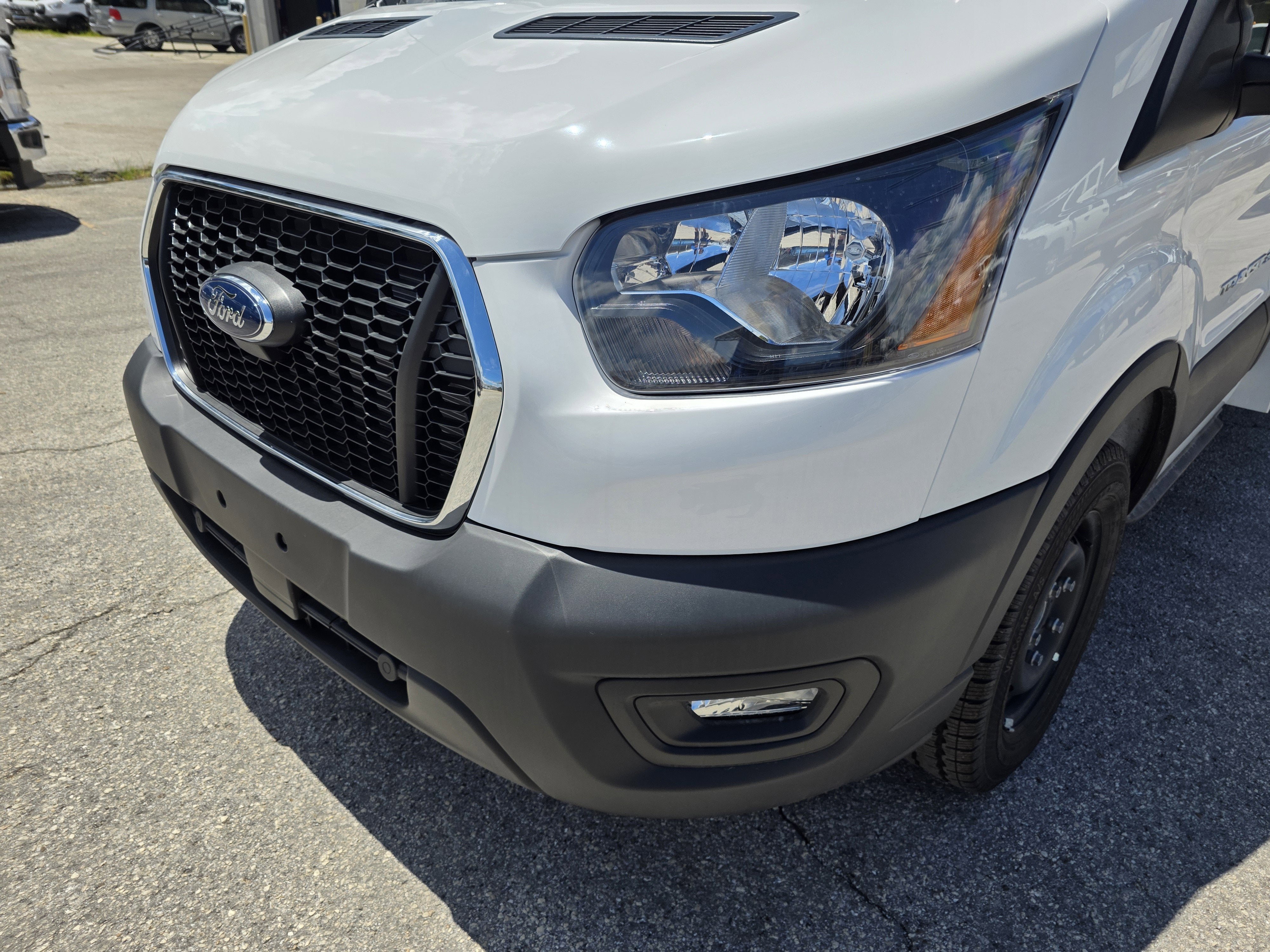 2025 Ford Transit-350 XL