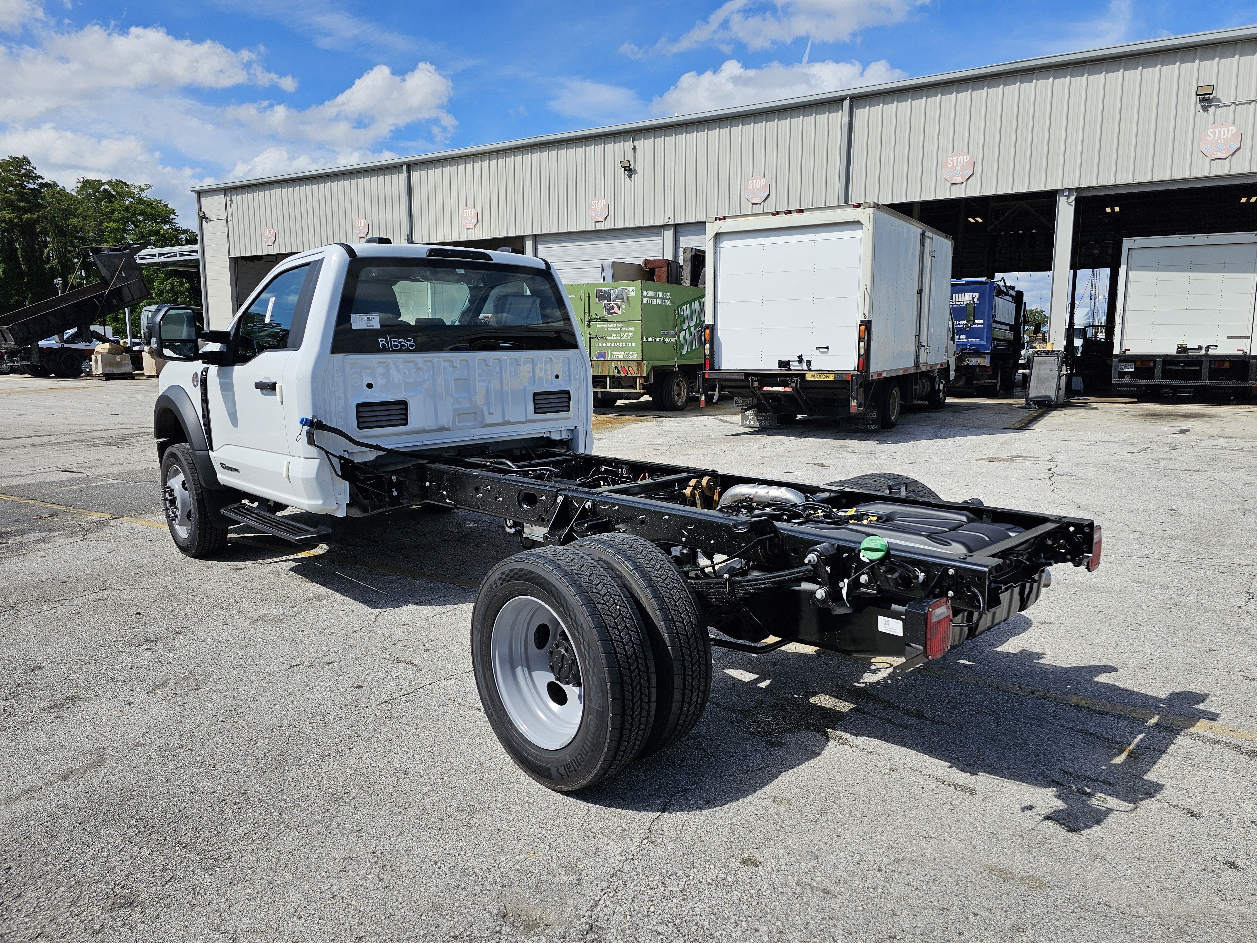 2027 Ford F-550 XL