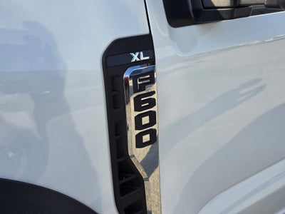 2025 Ford F-600 XL