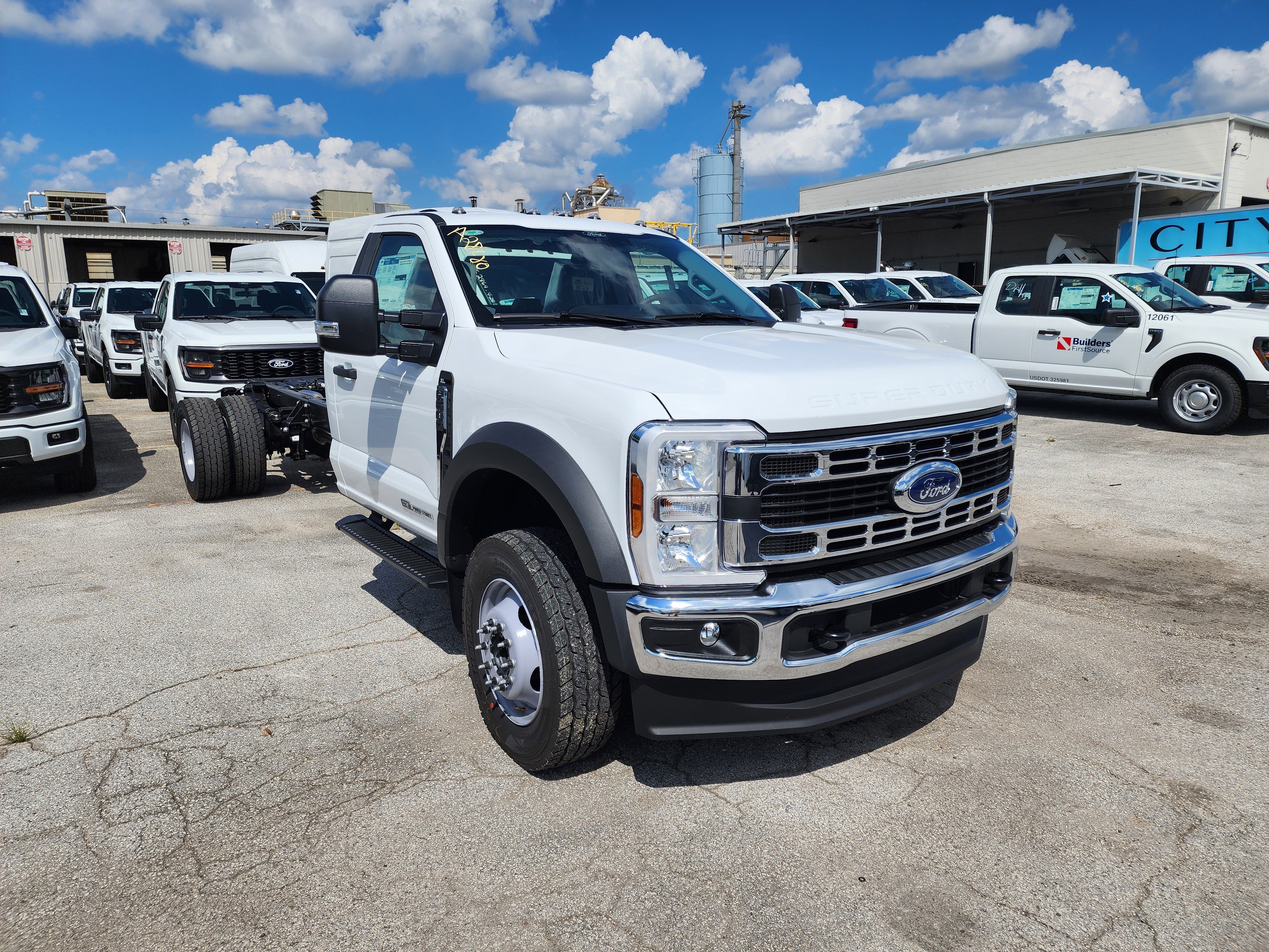 2025 Ford F-600 XL