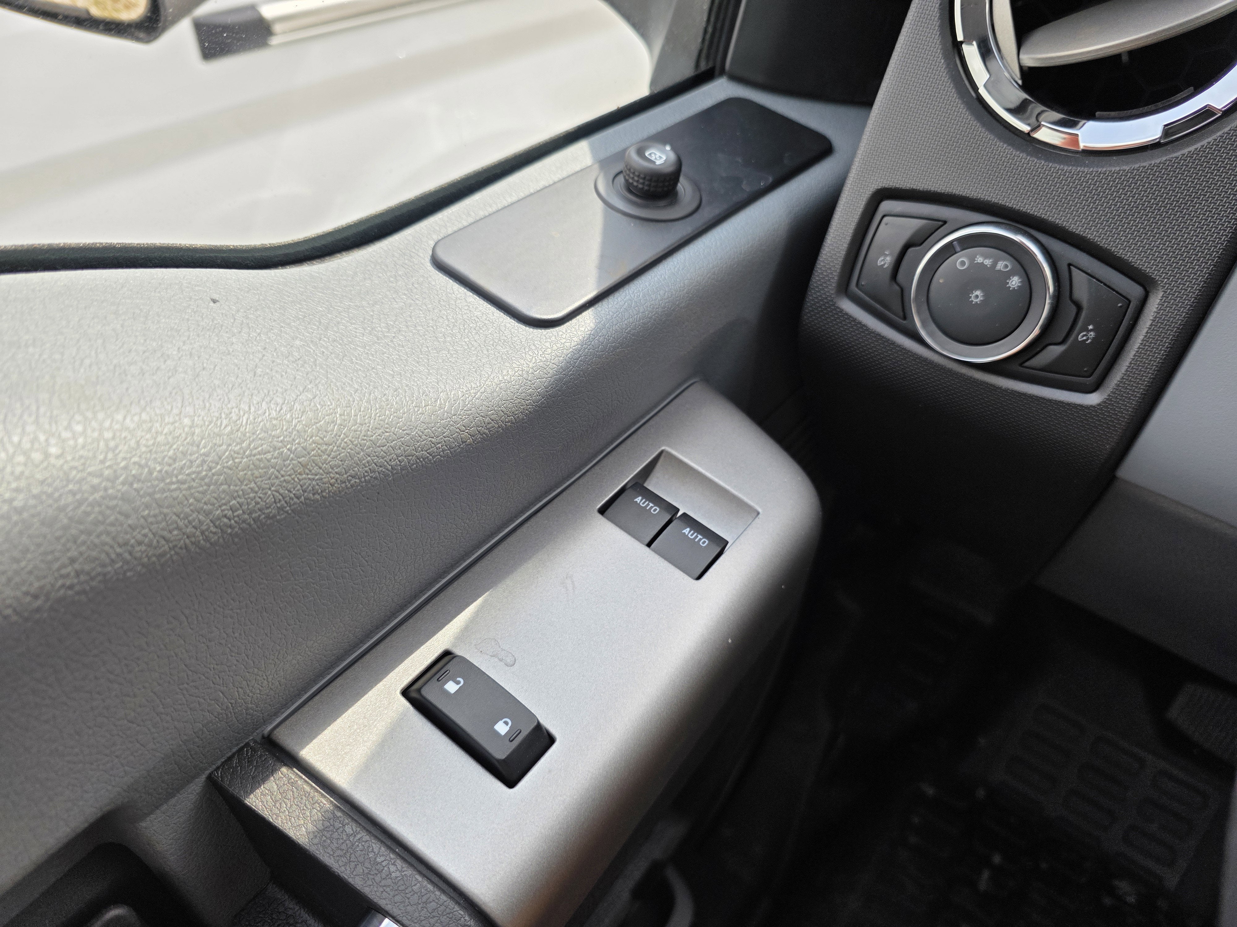 2026 Ford F-650 Standard