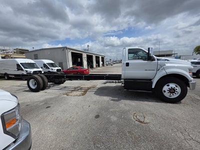 2026 Ford F-650 Standard