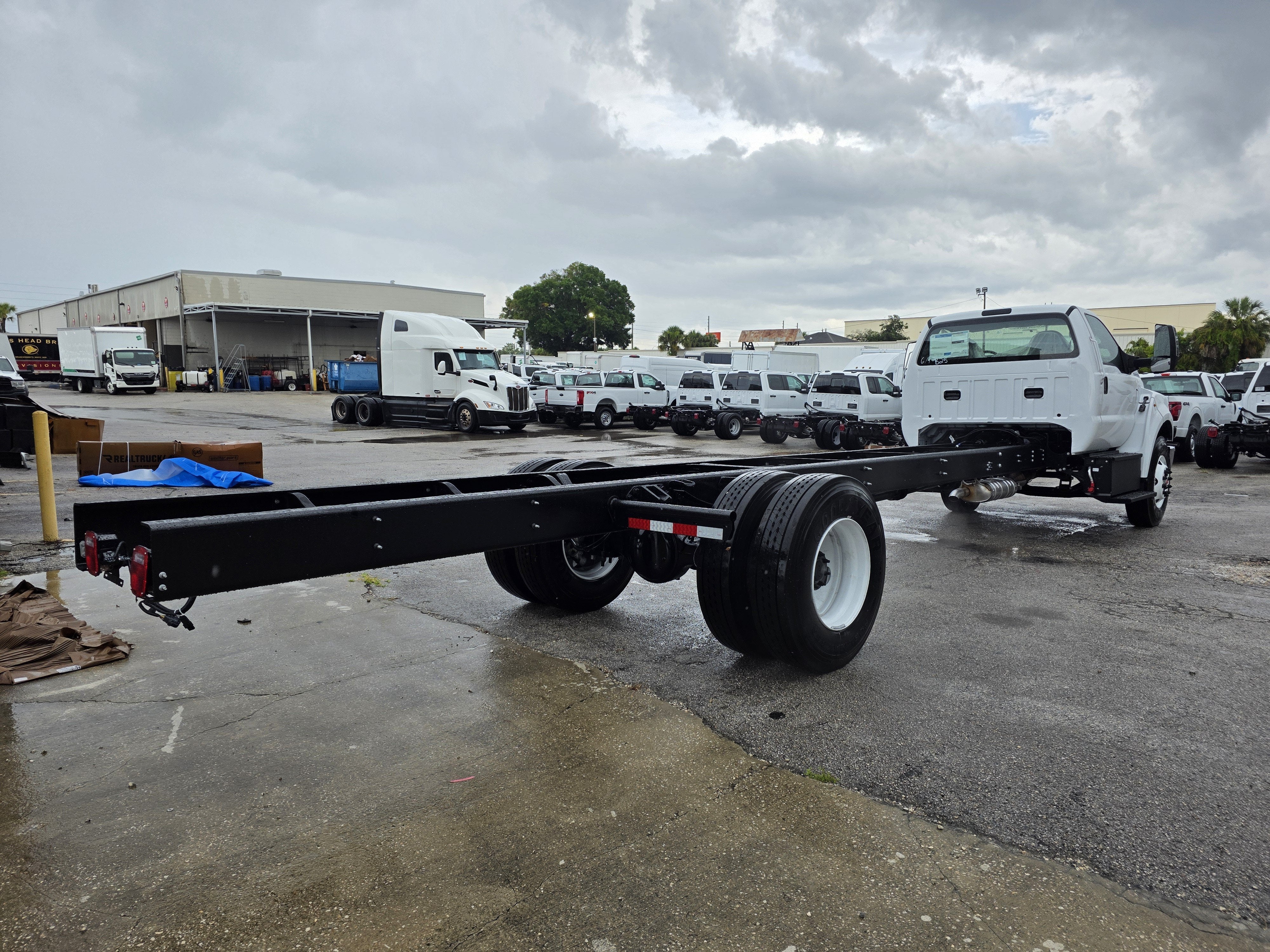 2027 Ford F-750 Preferred