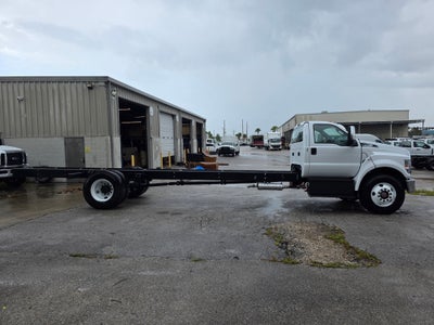 2027 Ford F-750 Preferred