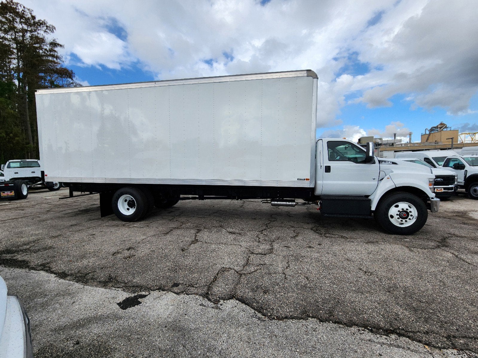 2025 Ford F-750 Standard