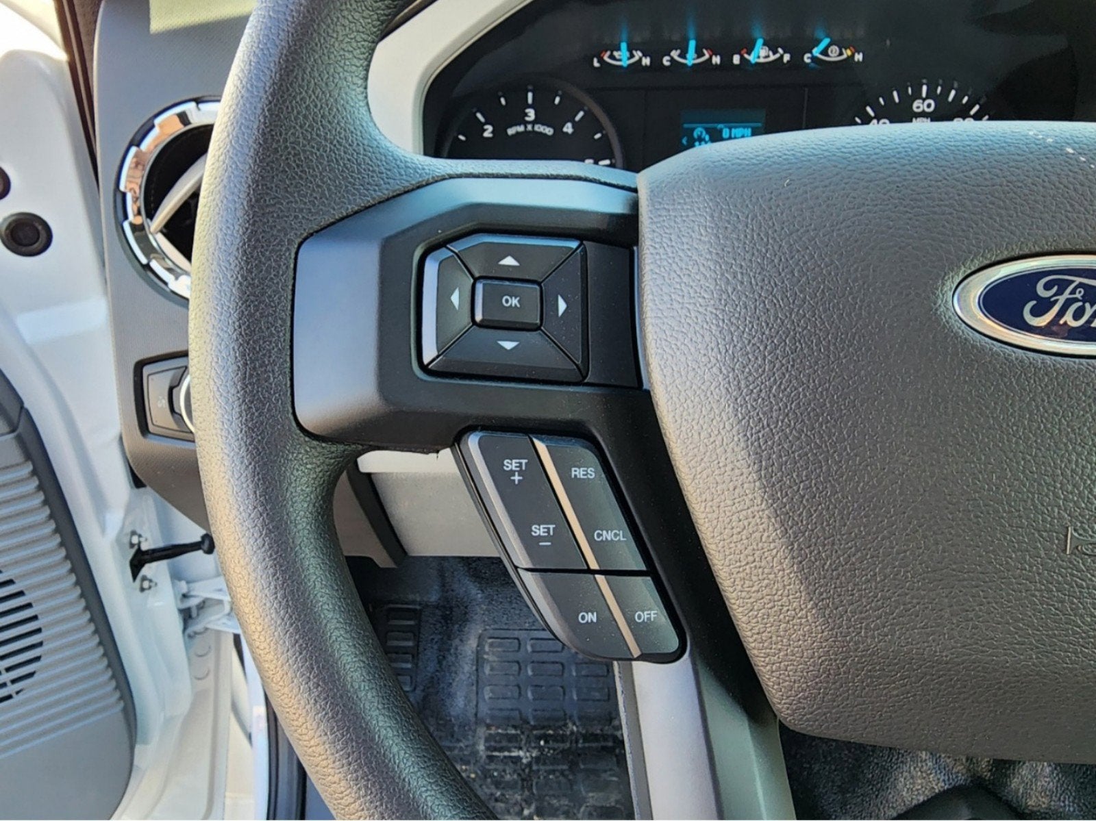 2025 Ford F-750 Standard