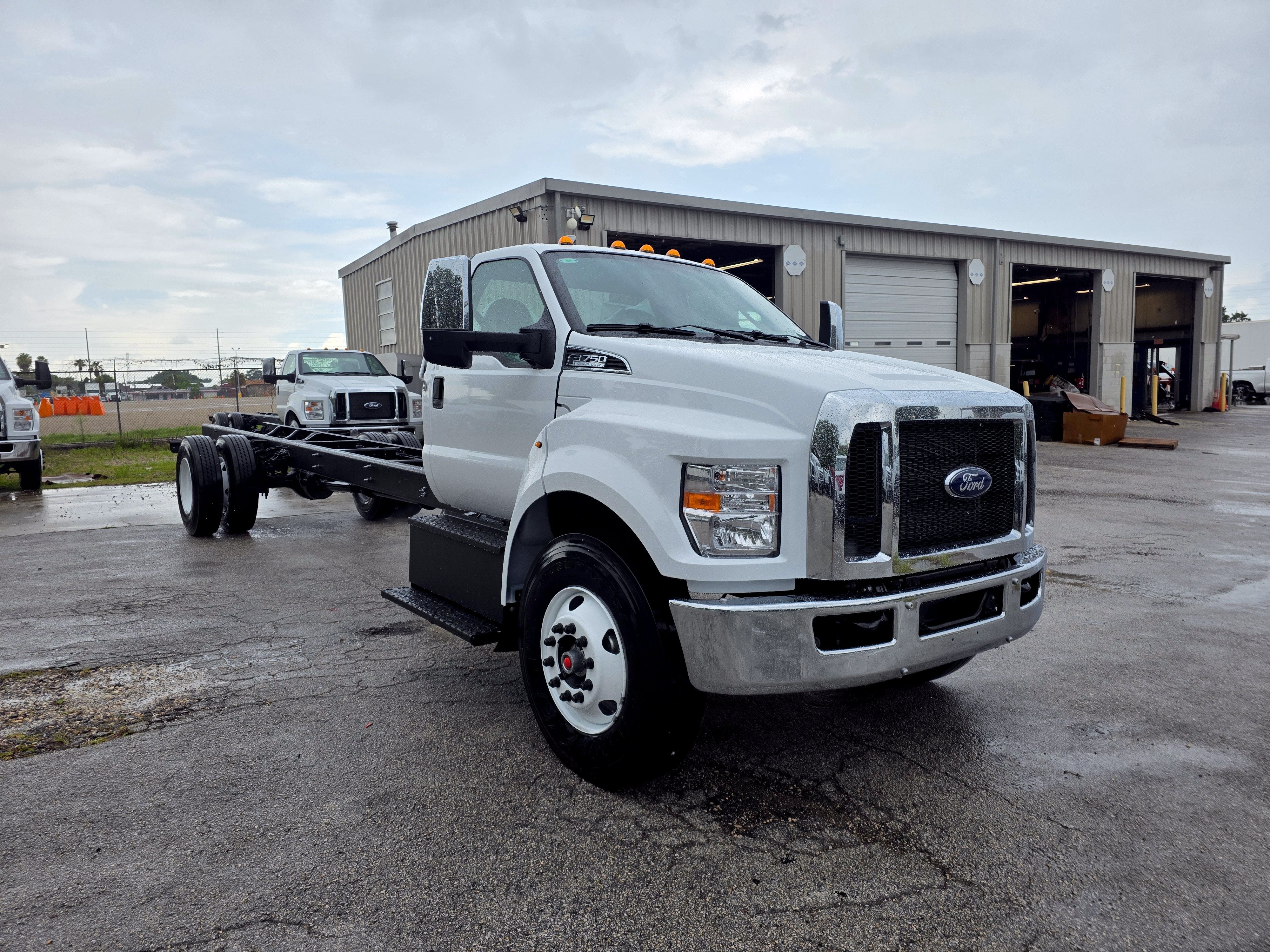 2027 Ford F-750 Preferred