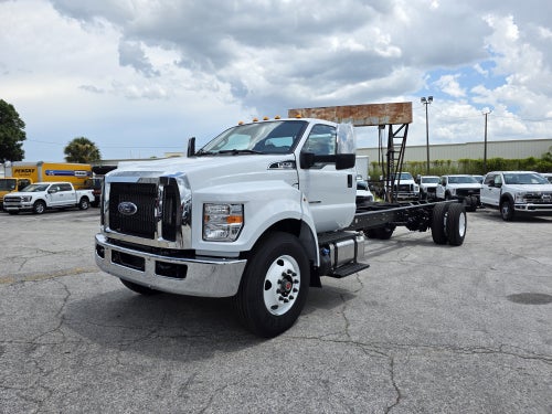 2027 Ford F-750 Preferred