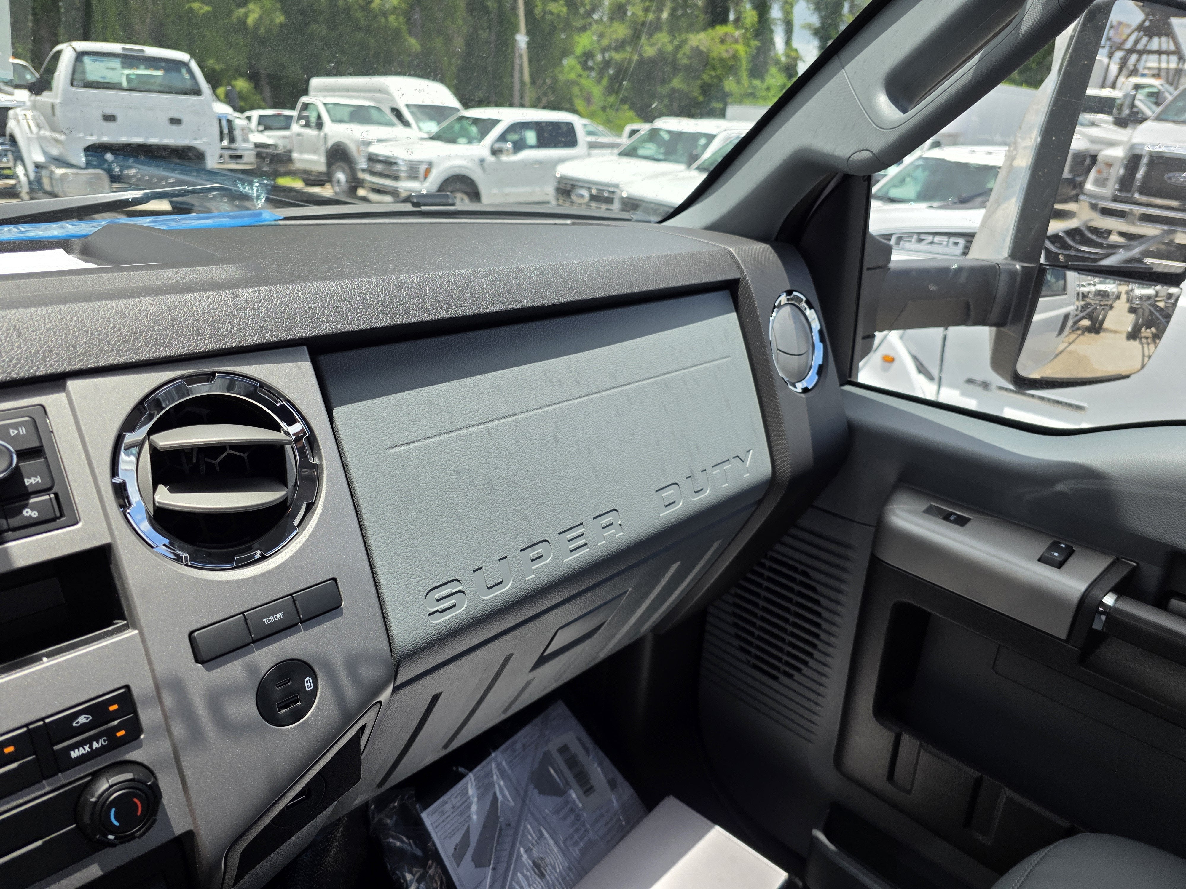 2027 Ford F-750 Preferred