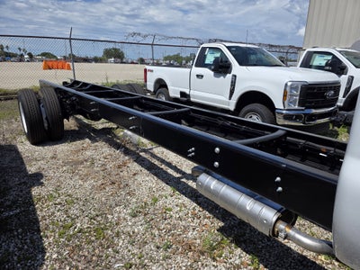 2027 Ford F-750 Preferred