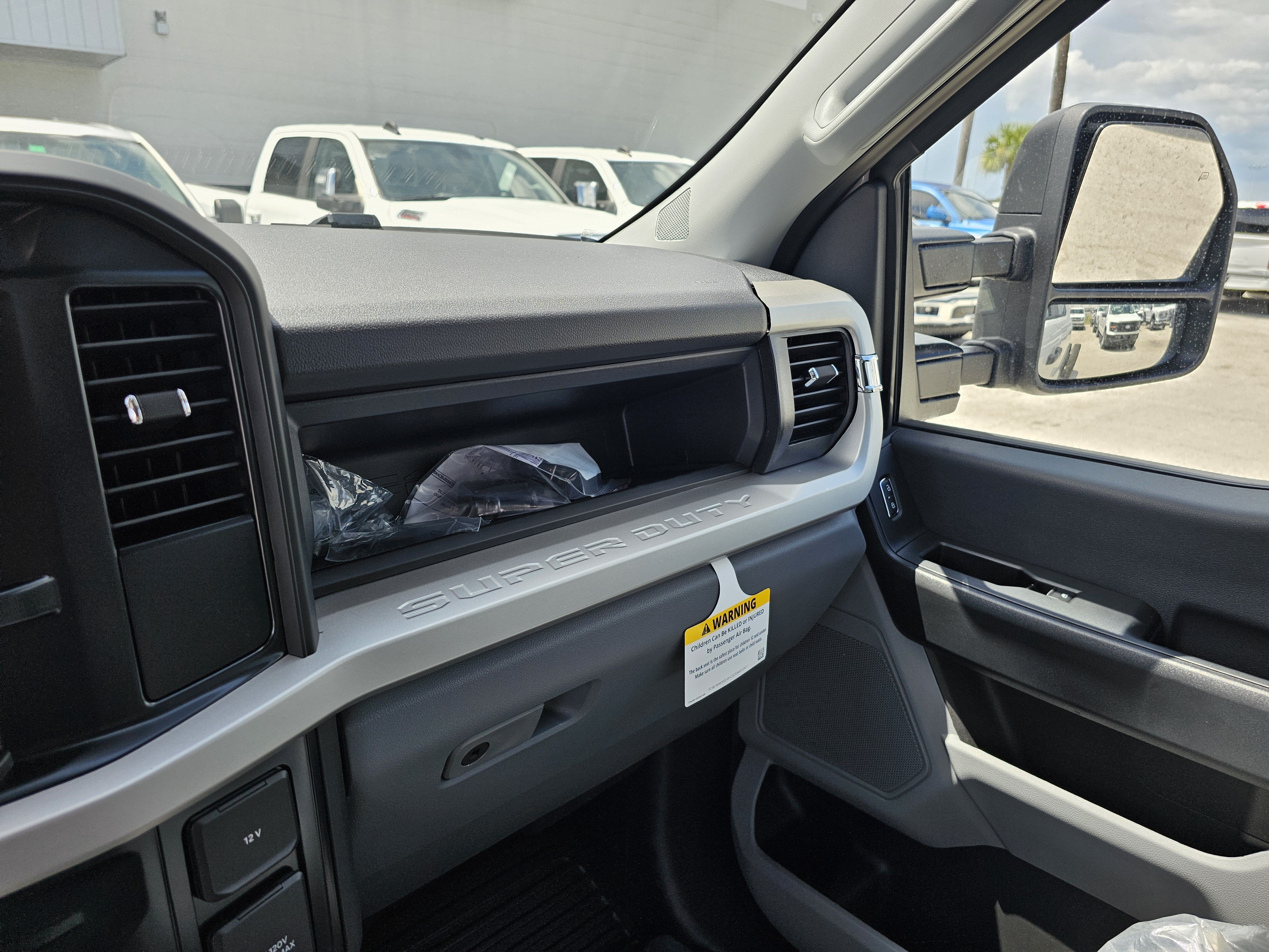 2027 Ford F-550 XL