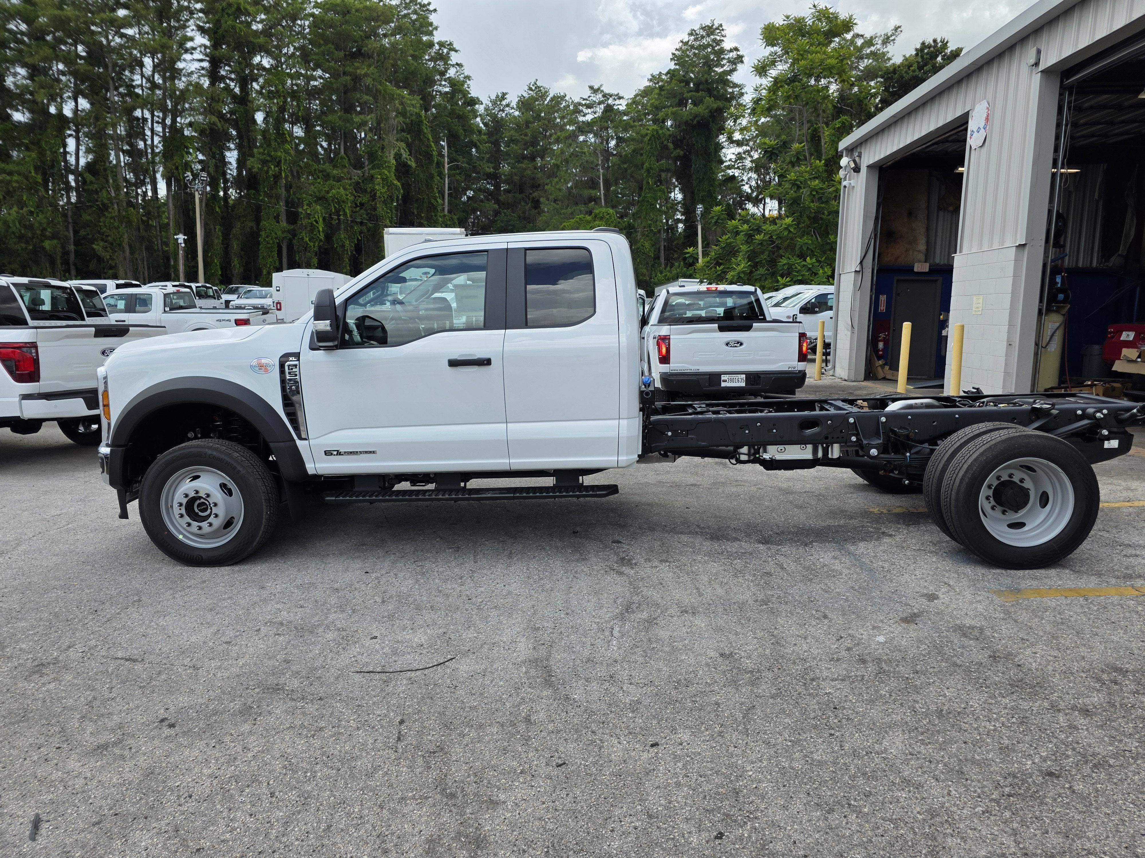 2025 Ford F-550 XL