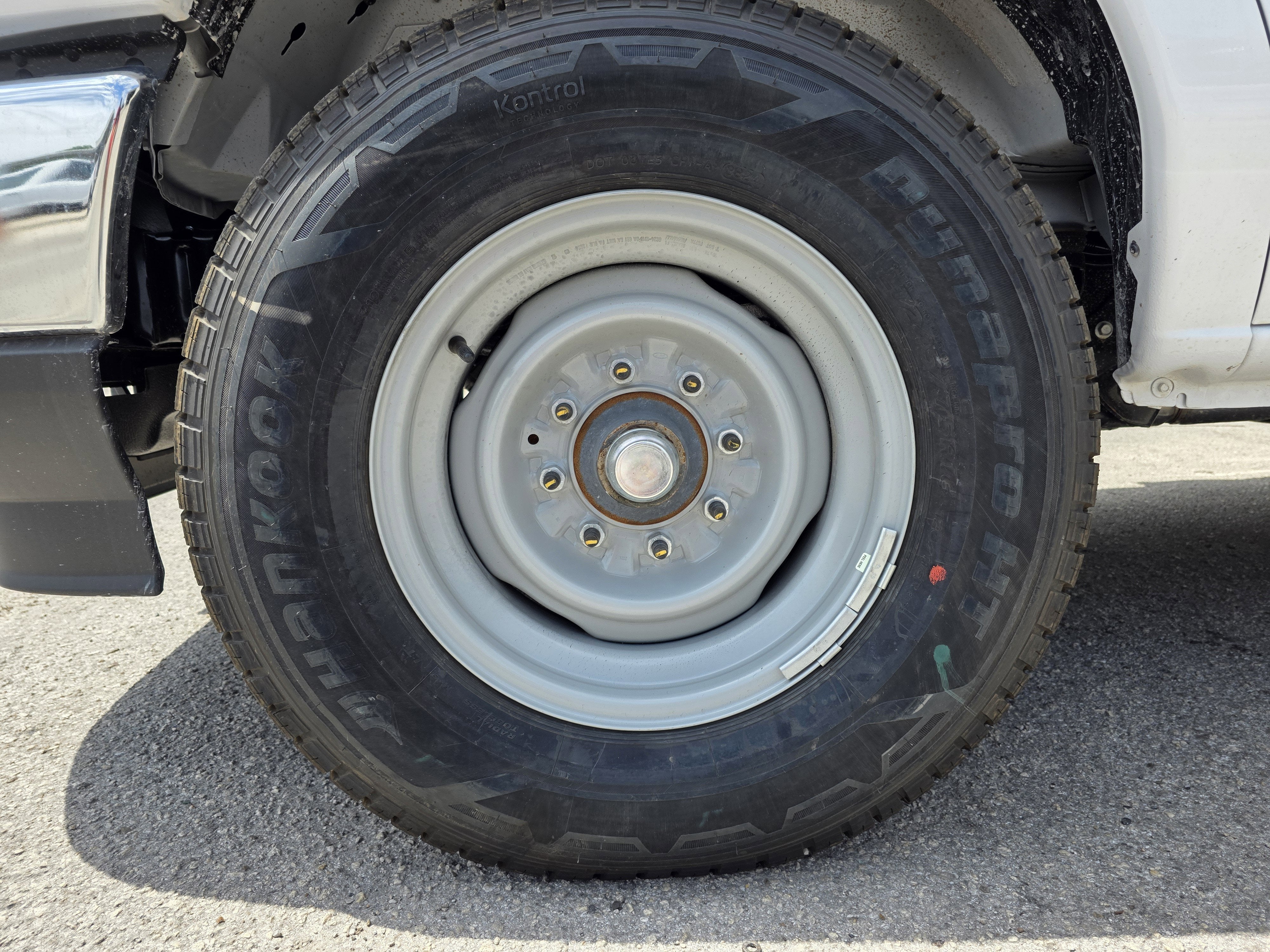 2025 Ford E-350 Standard