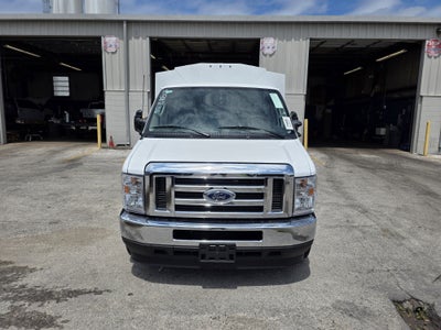 2025 Ford E-350 Standard