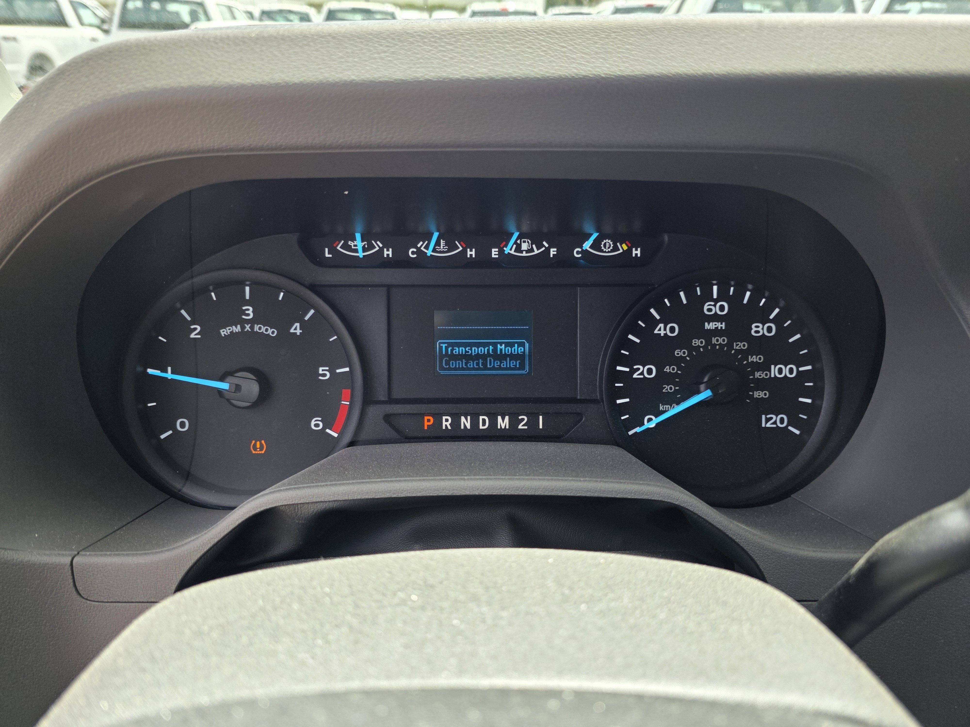 2025 Ford E-350 Standard