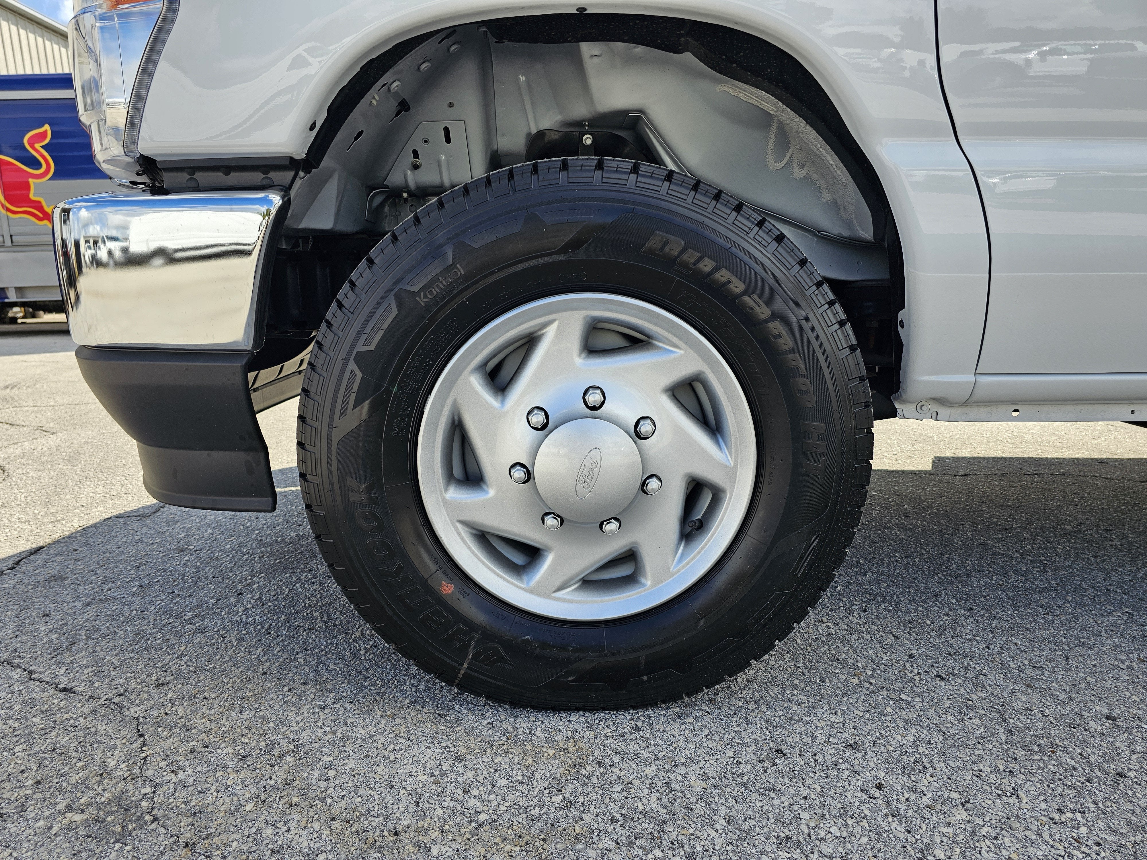 2027 Ford E-350 Standard