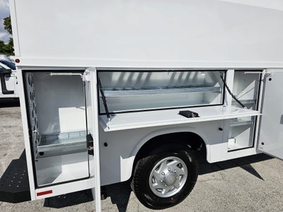 2027 Ford E-350 Standard