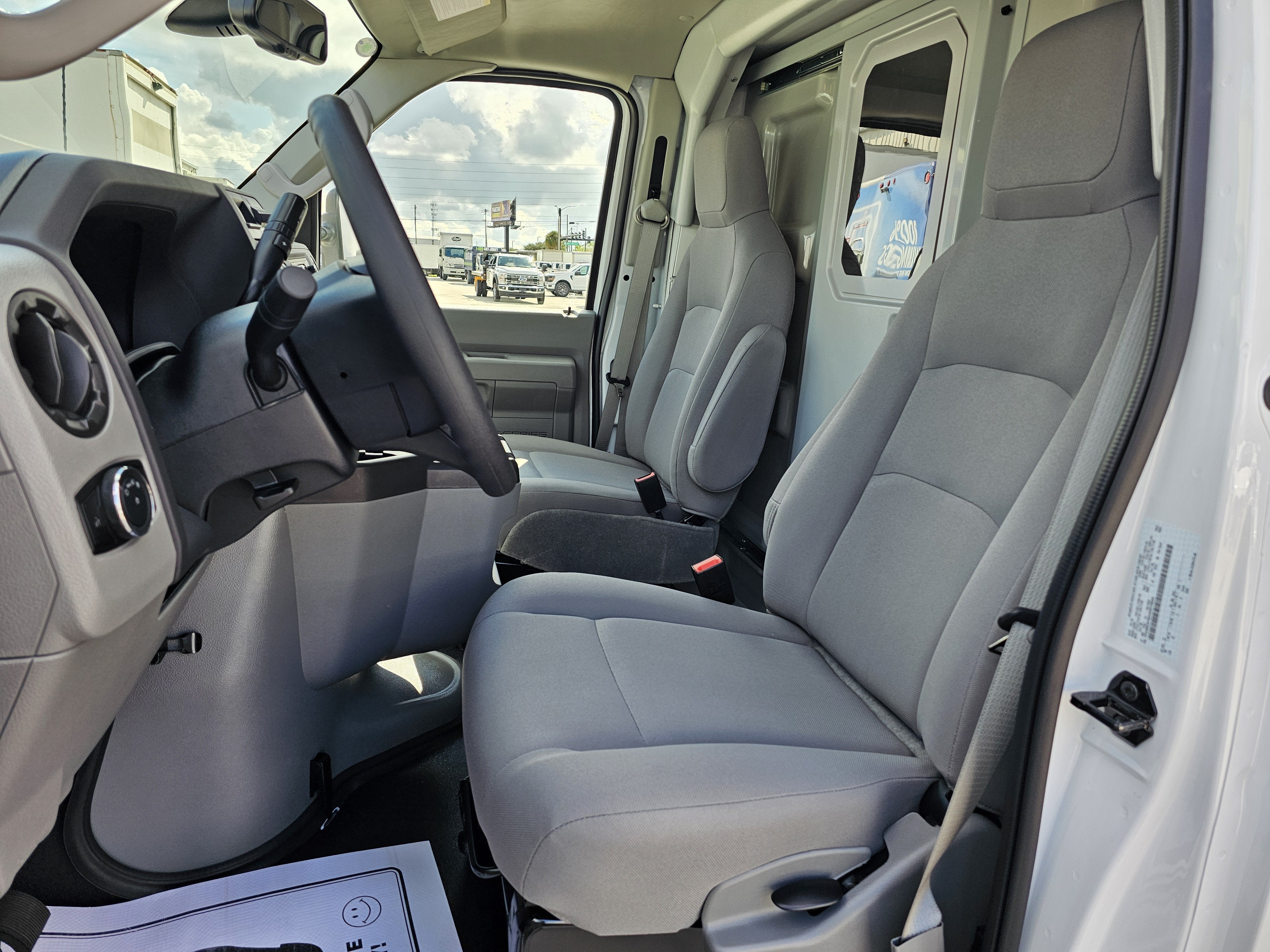 2027 Ford E-350 Standard