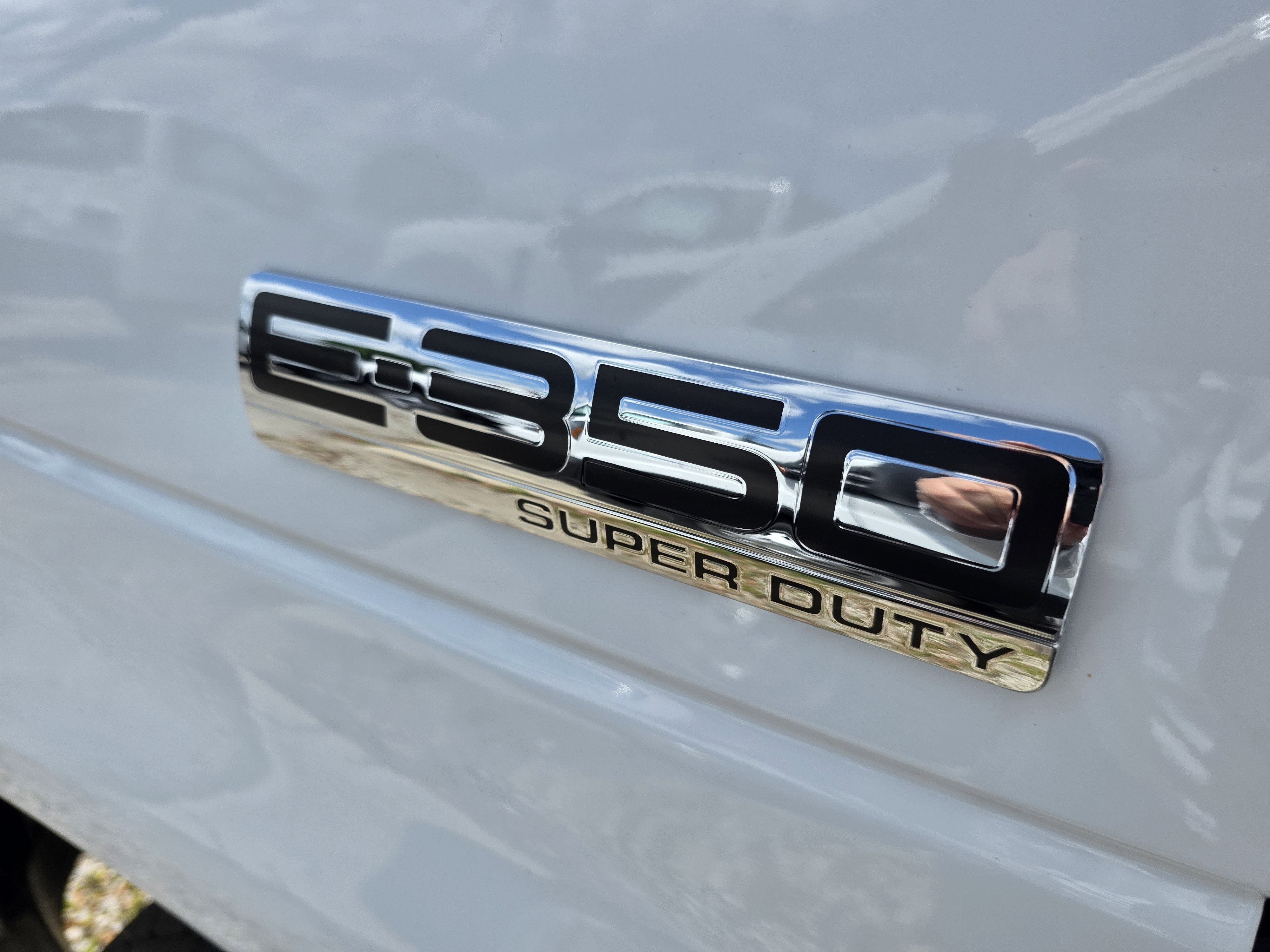 2025 Ford E-350 Standard