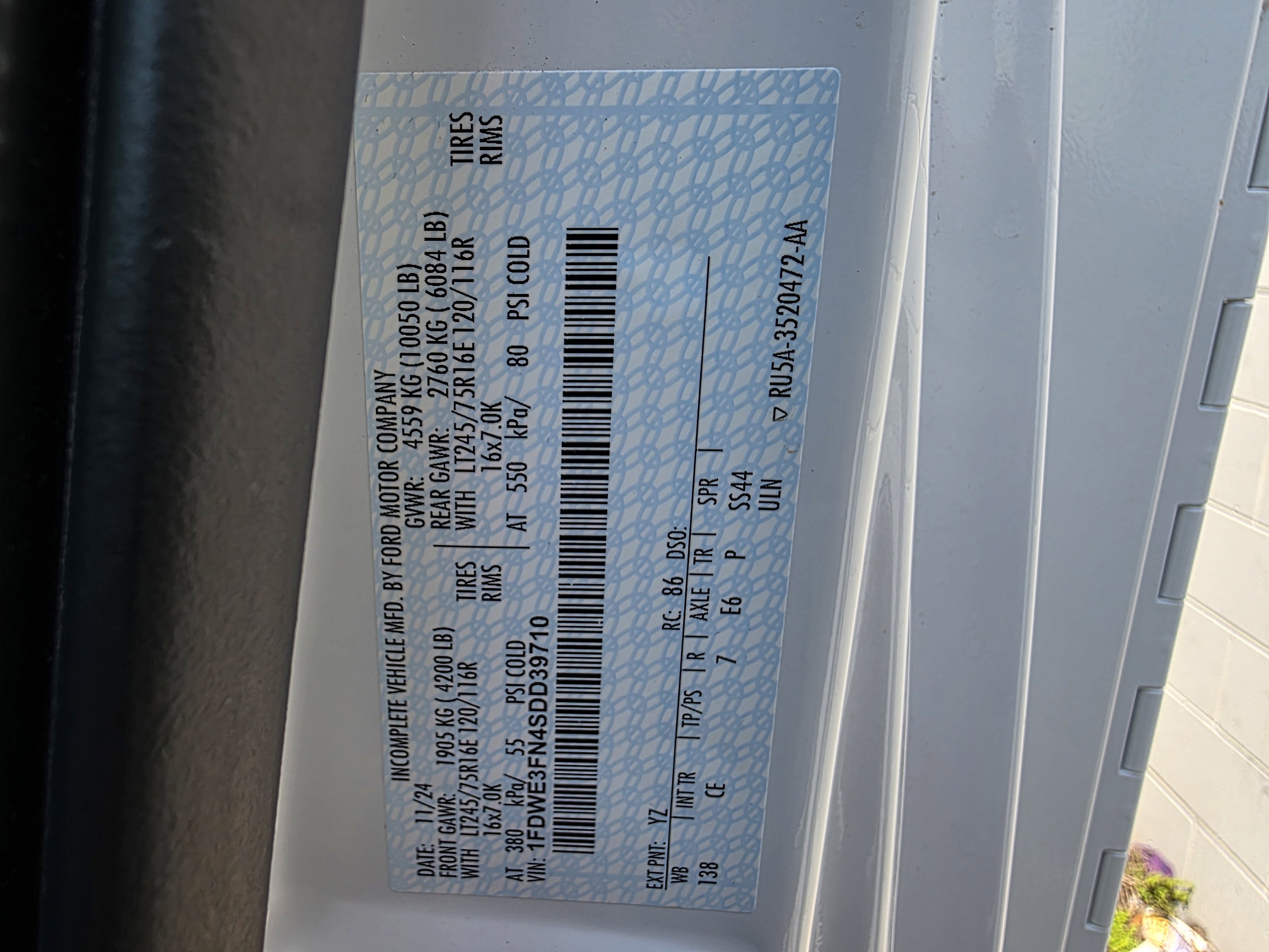 2025 Ford E-350 Standard