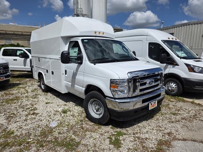 2025 Ford E-350 Standard
