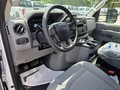 2025 Ford E-350 Standard