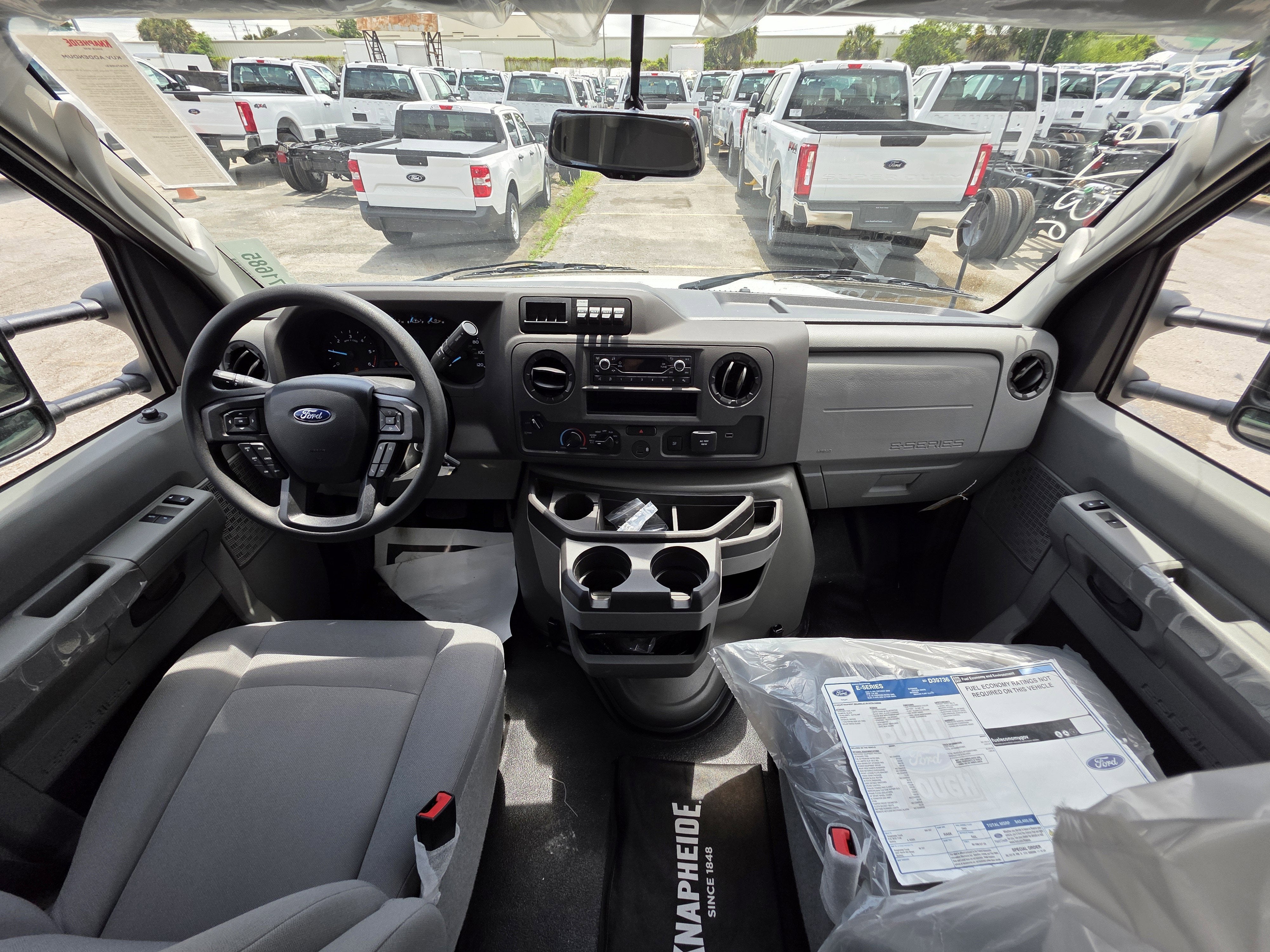 2026 Ford E-350 Standard