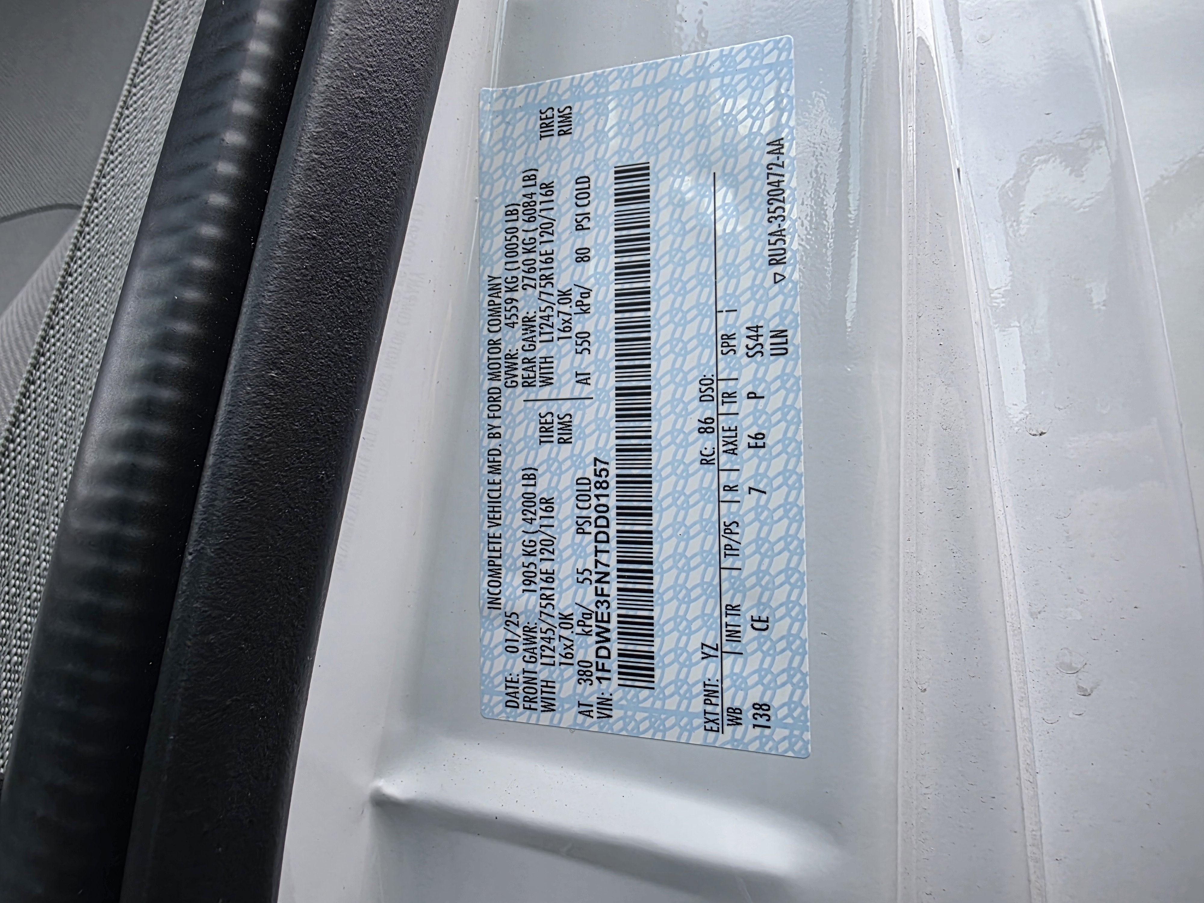 2026 Ford E-350 Standard