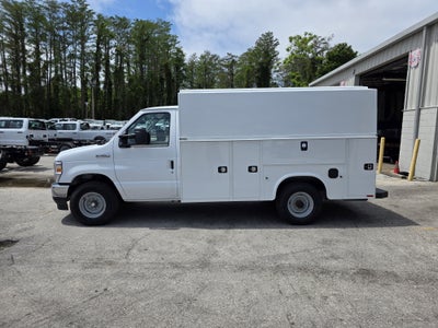2026 Ford E-350 Standard