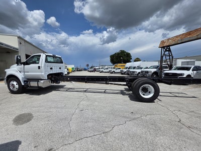 2027 Ford F-750 Preferred