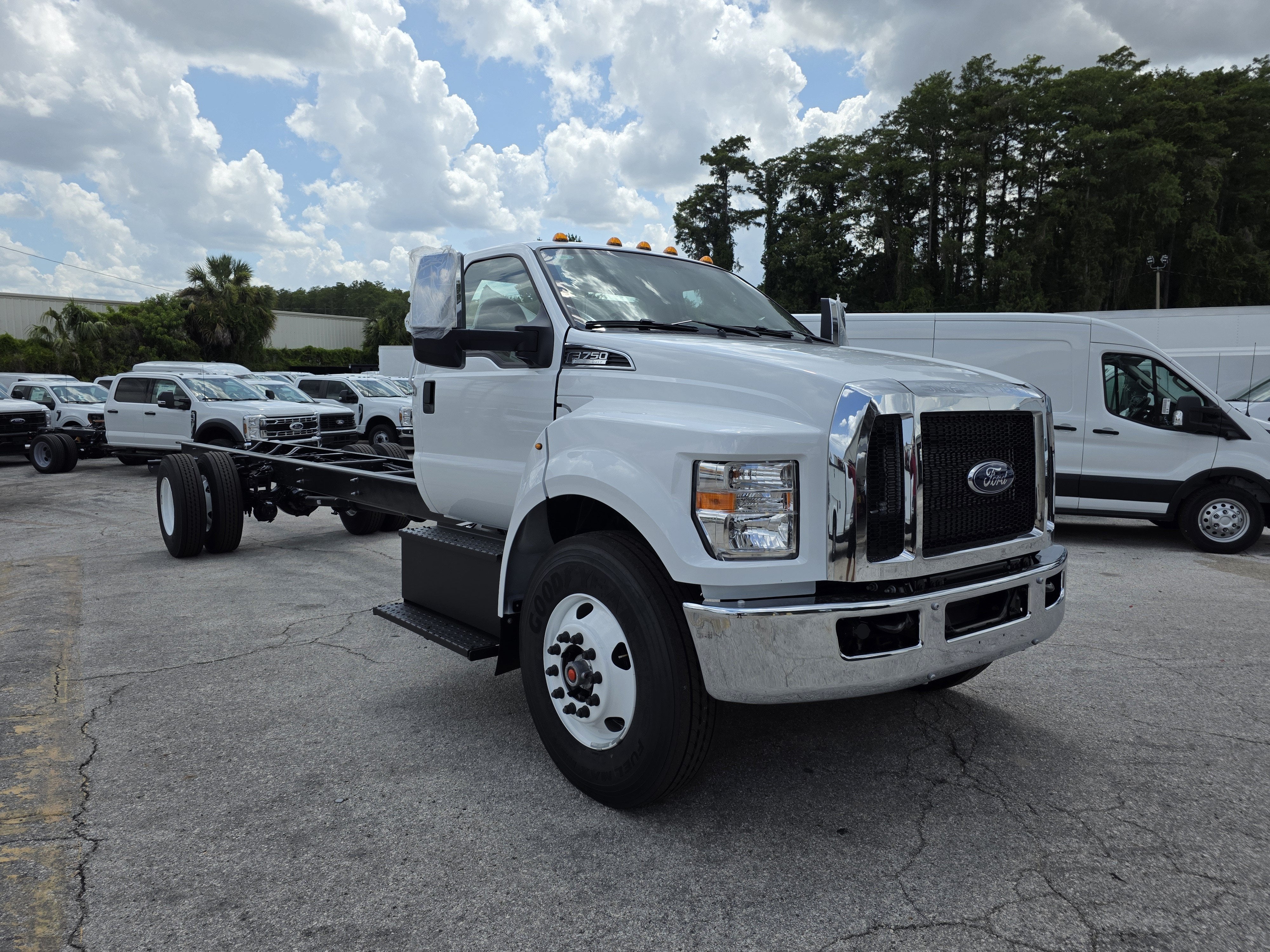 2027 Ford F-750 Preferred