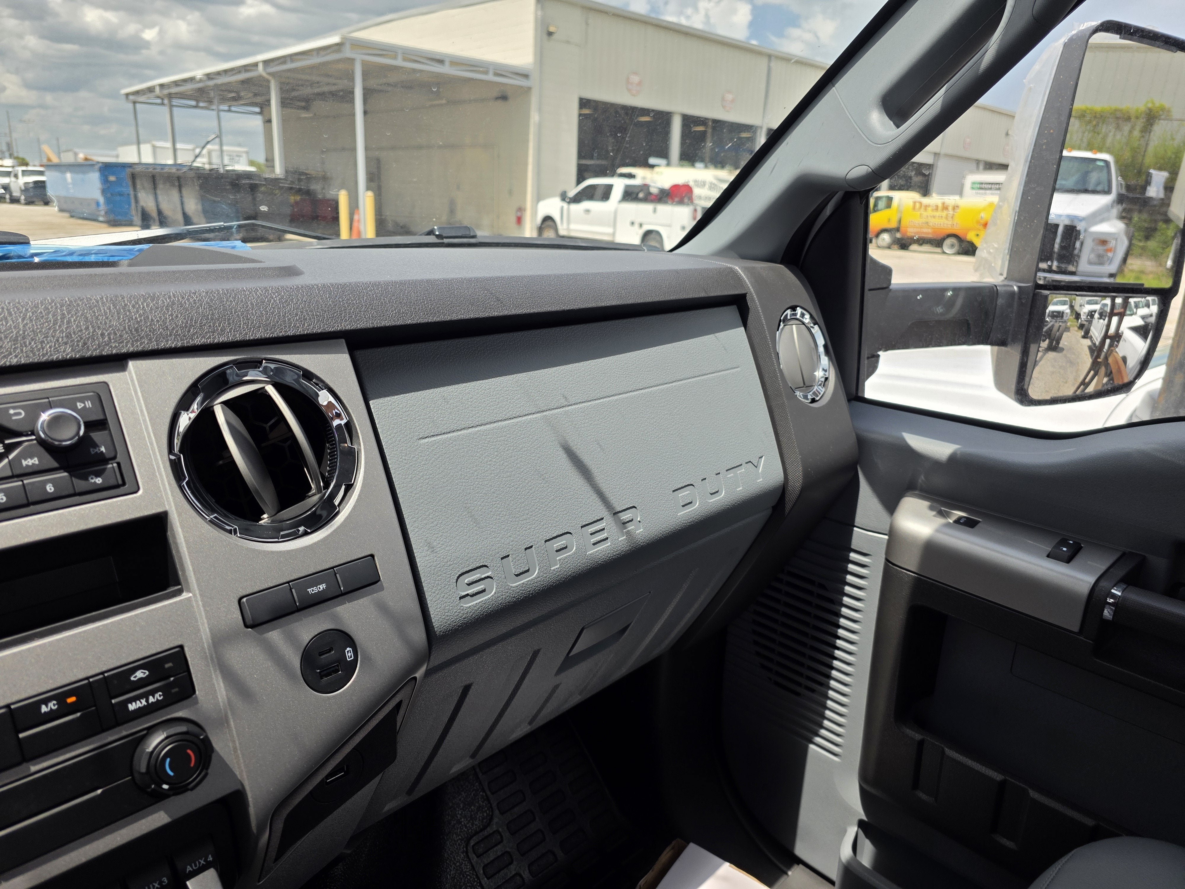 2027 Ford F-750 Preferred