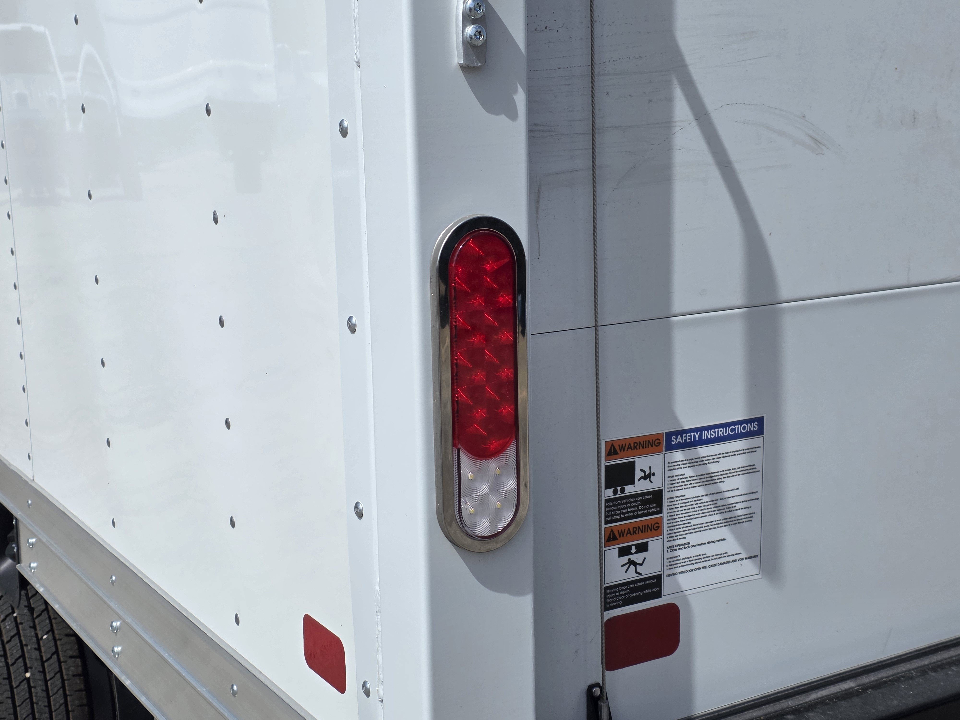 2027 Ford E-450 Standard