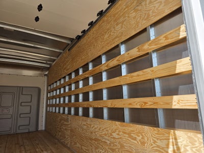 2027 Ford E-450 Standard