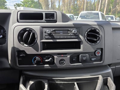 2027 Ford E-450 Standard