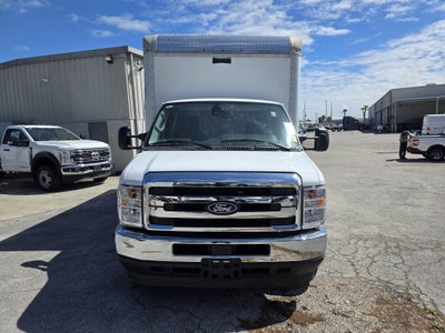 2027 Ford E-450 Standard