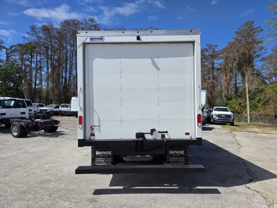 2027 Ford E-450 Standard