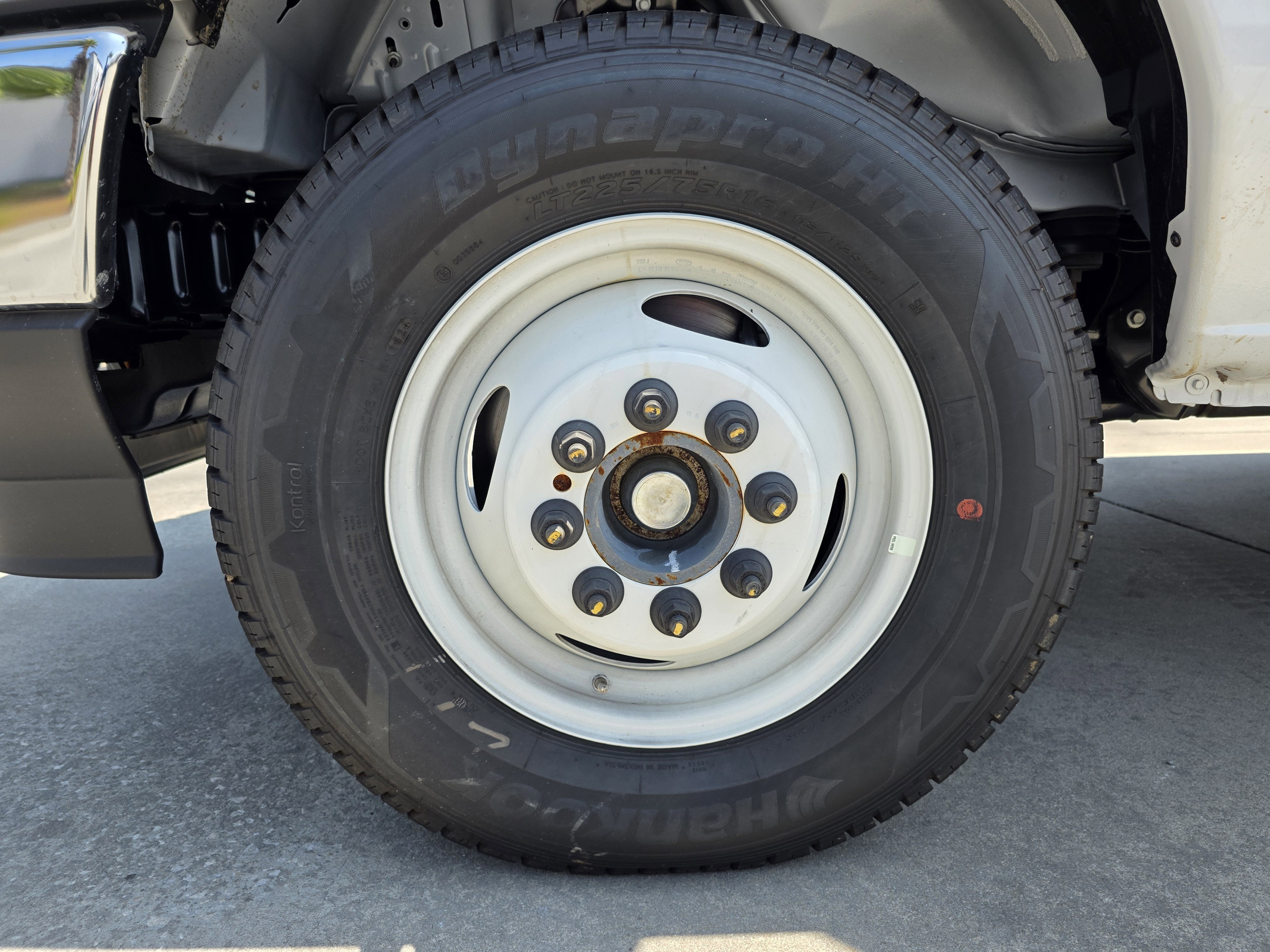 2025 Ford E-450 Standard