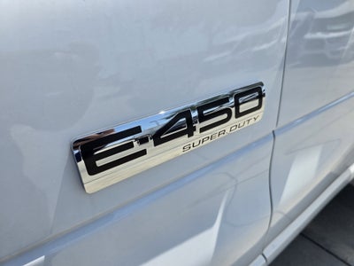 2025 Ford E-450 Standard