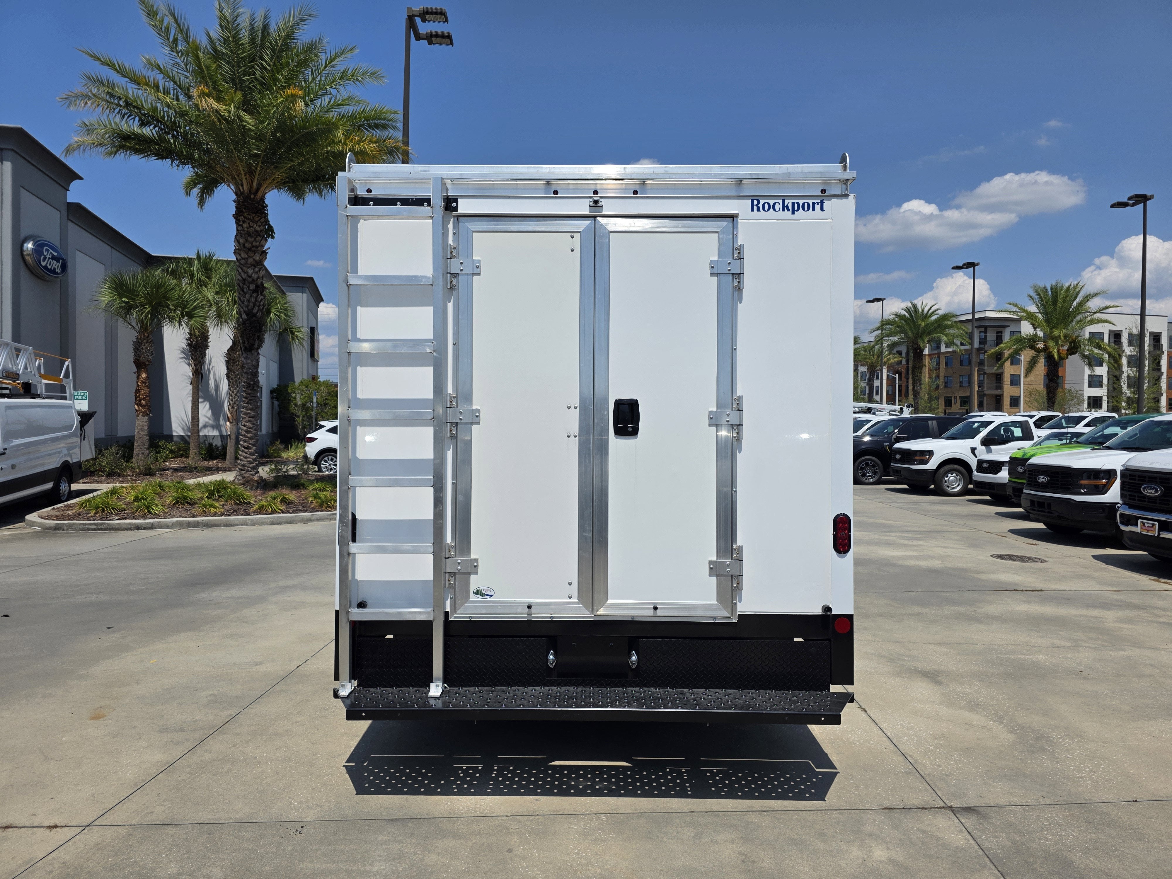 2025 Ford E-450 Standard