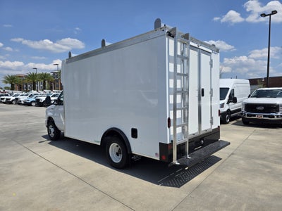 2025 Ford E-450 Standard