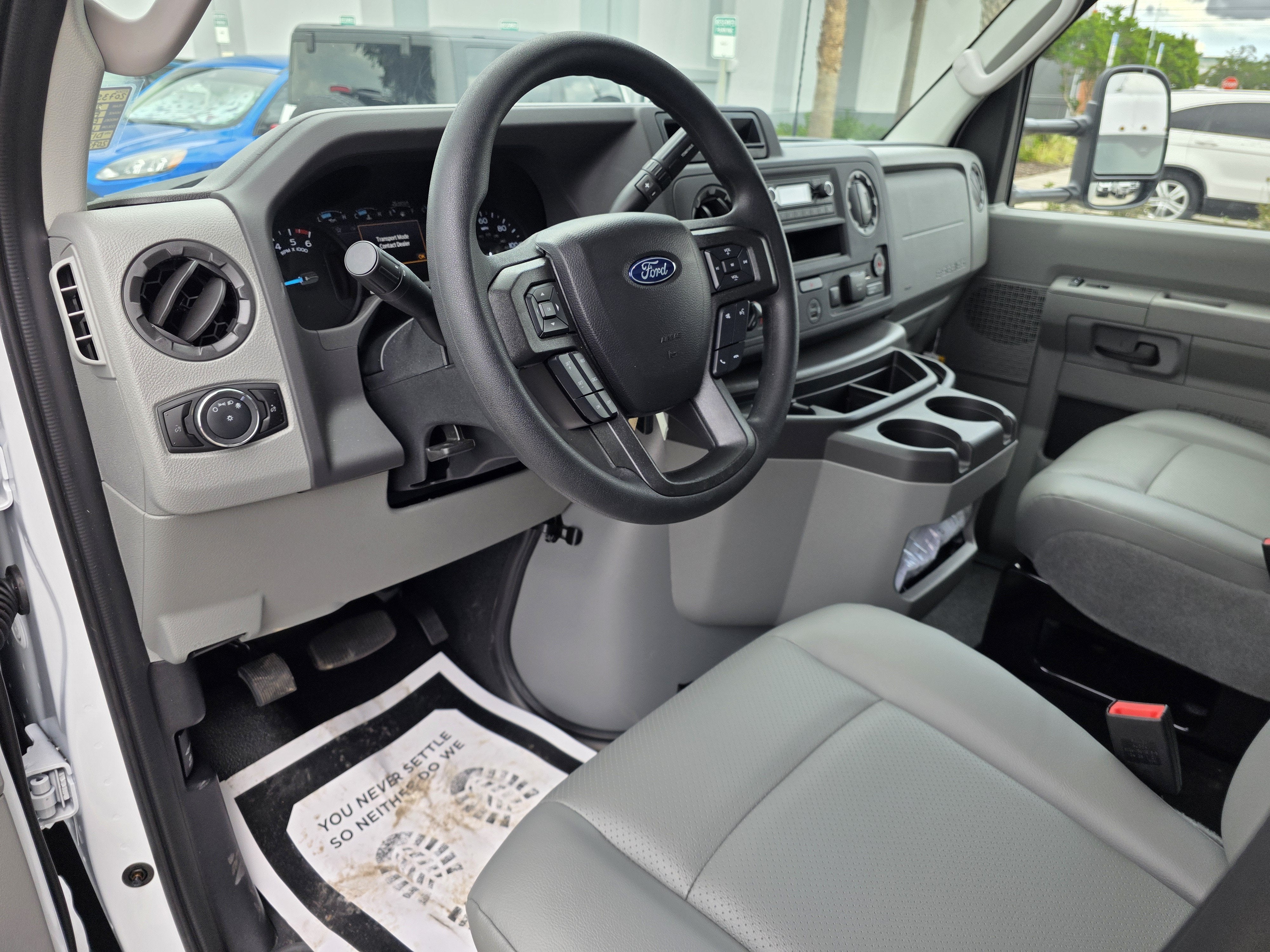 2027 Ford E-450 Standard