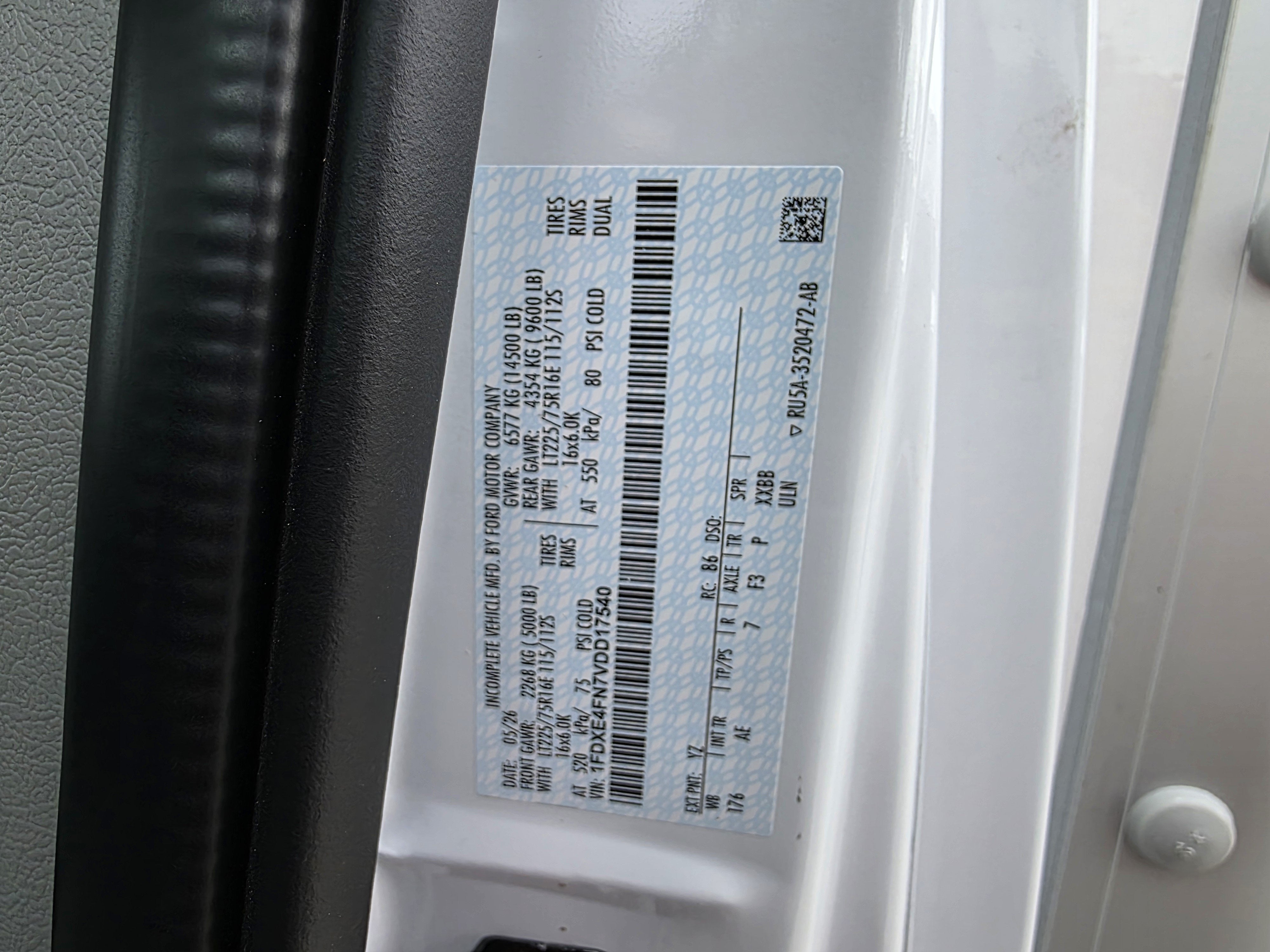 2027 Ford E-450 Standard