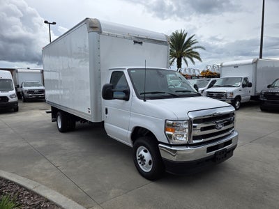 2027 Ford E-450 Standard