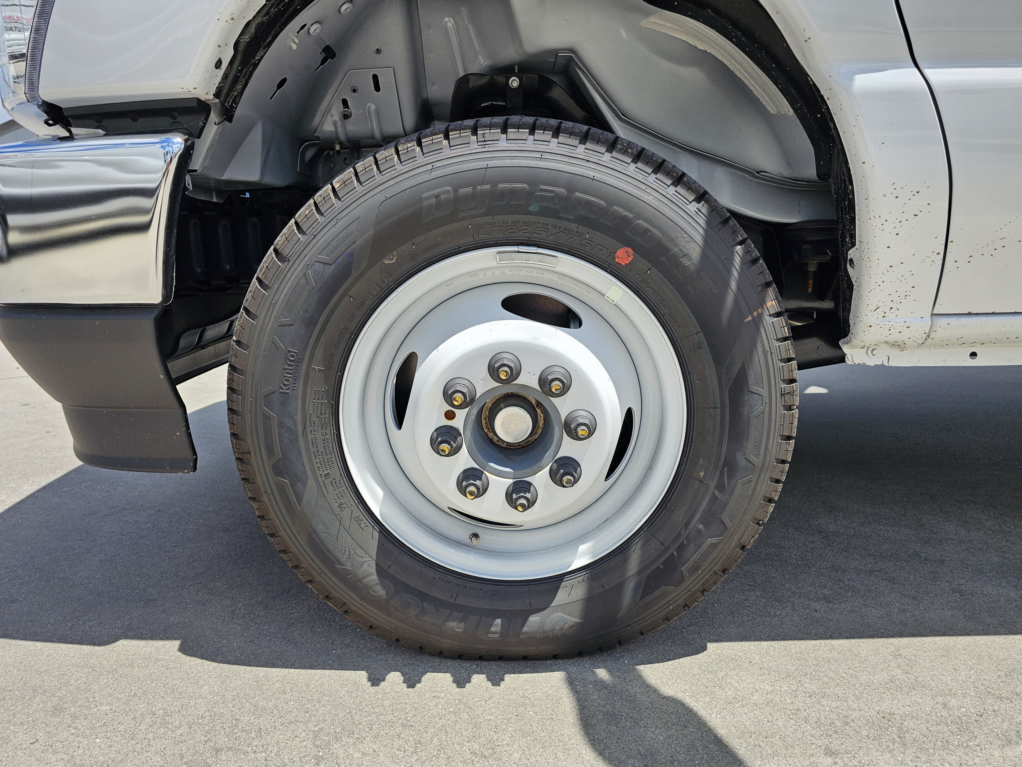 2027 Ford E-450 Standard