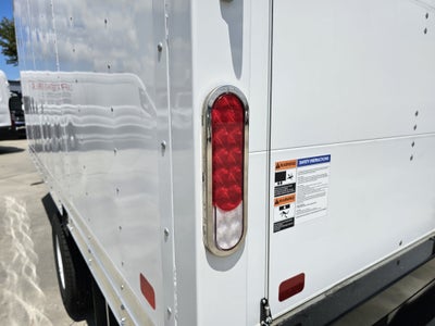 2027 Ford E-450 Standard