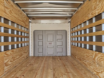 2027 Ford E-450 Standard