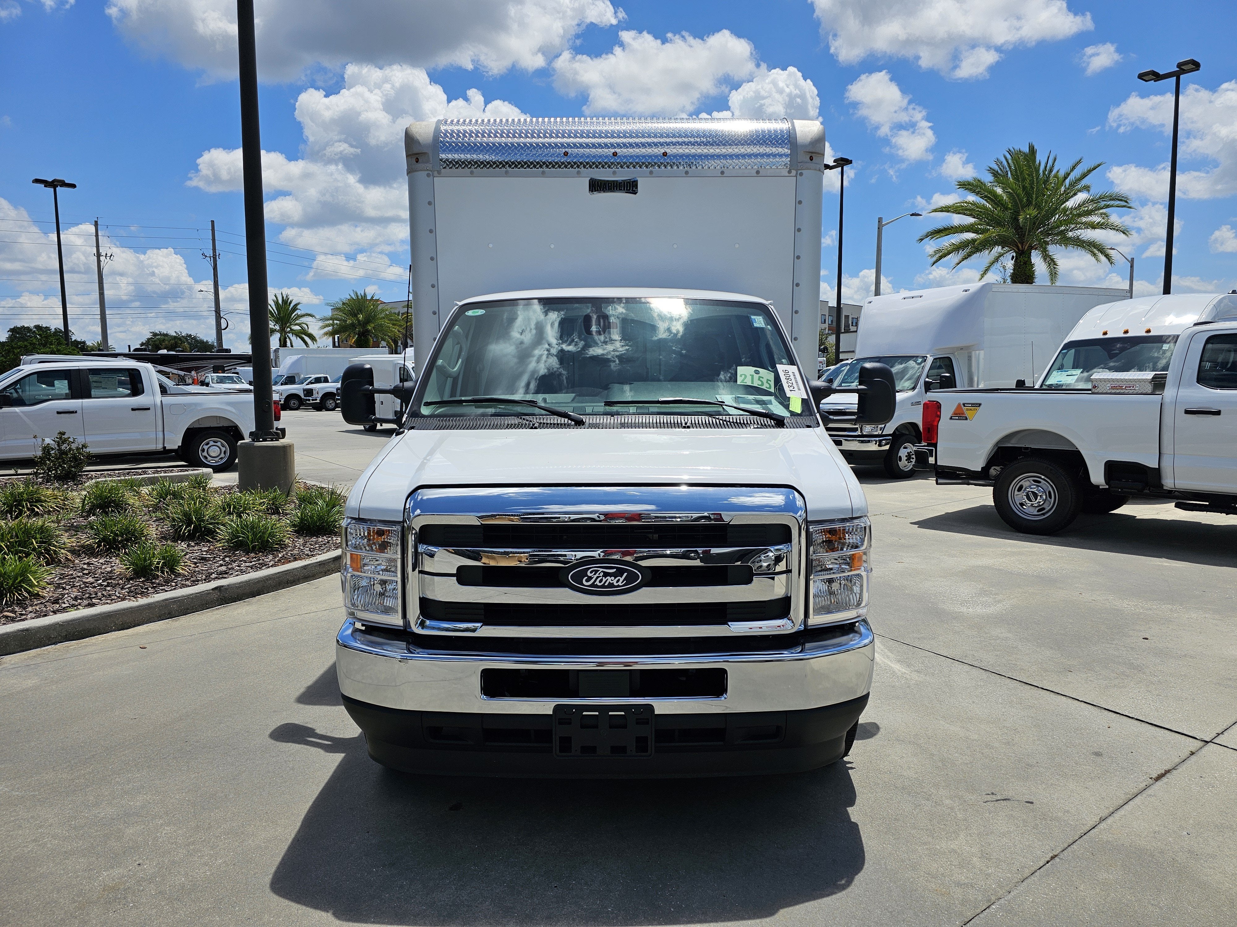 2027 Ford E-450 Standard