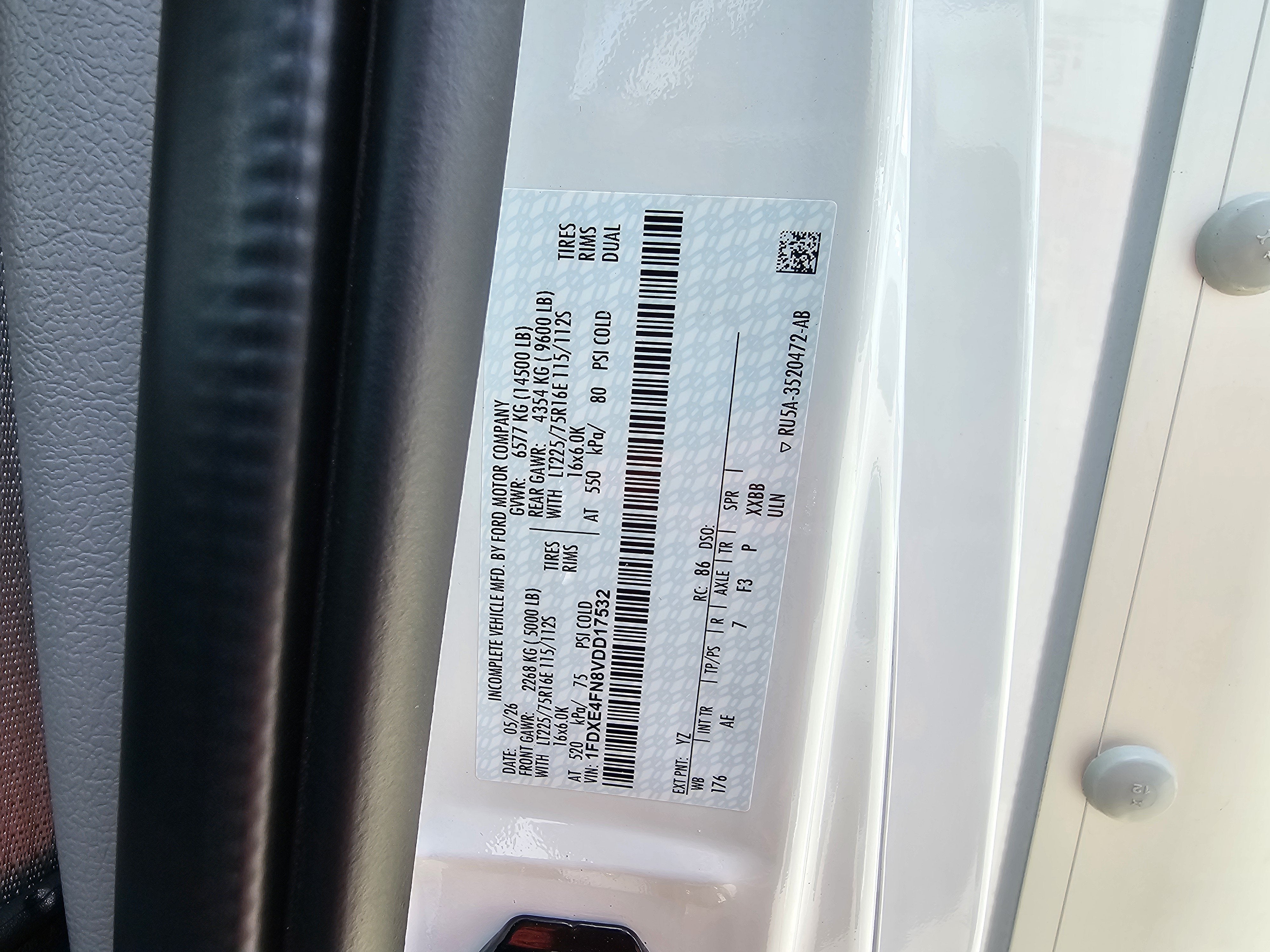 2027 Ford E-450 Standard